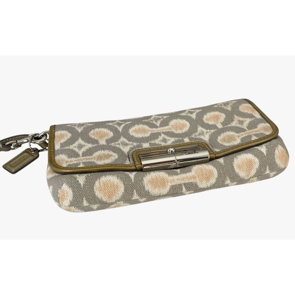 Coach Kristin IKAT Clutch Wristlet Signature Handbag NEW - Picture 6 of 11